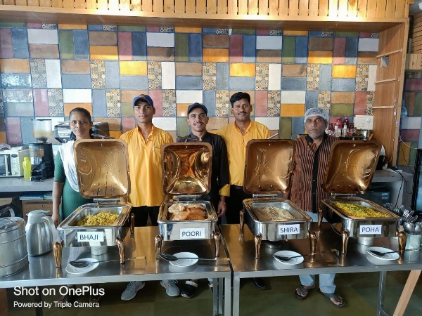 Hotel Highway Inn Andheri East Main image